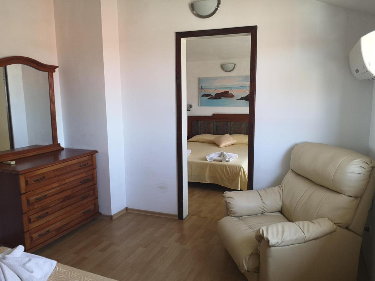 Family Hotel Verona Sozopol Exterior photo