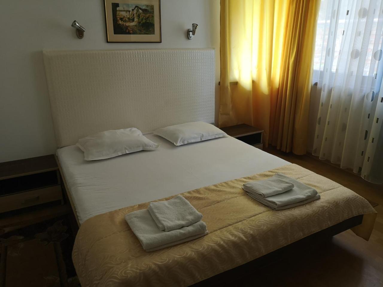 Family Hotel Verona Sozopol Exterior photo