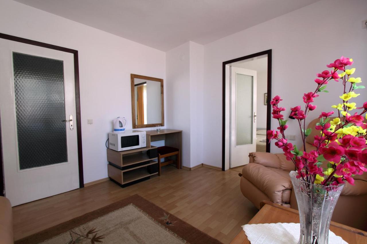 Family Hotel Verona Sozopol Exterior photo